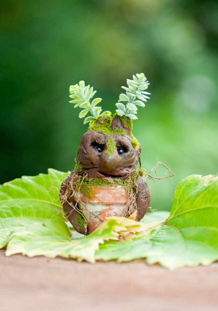 Potted magical plant being, Rootling from Vhalandar