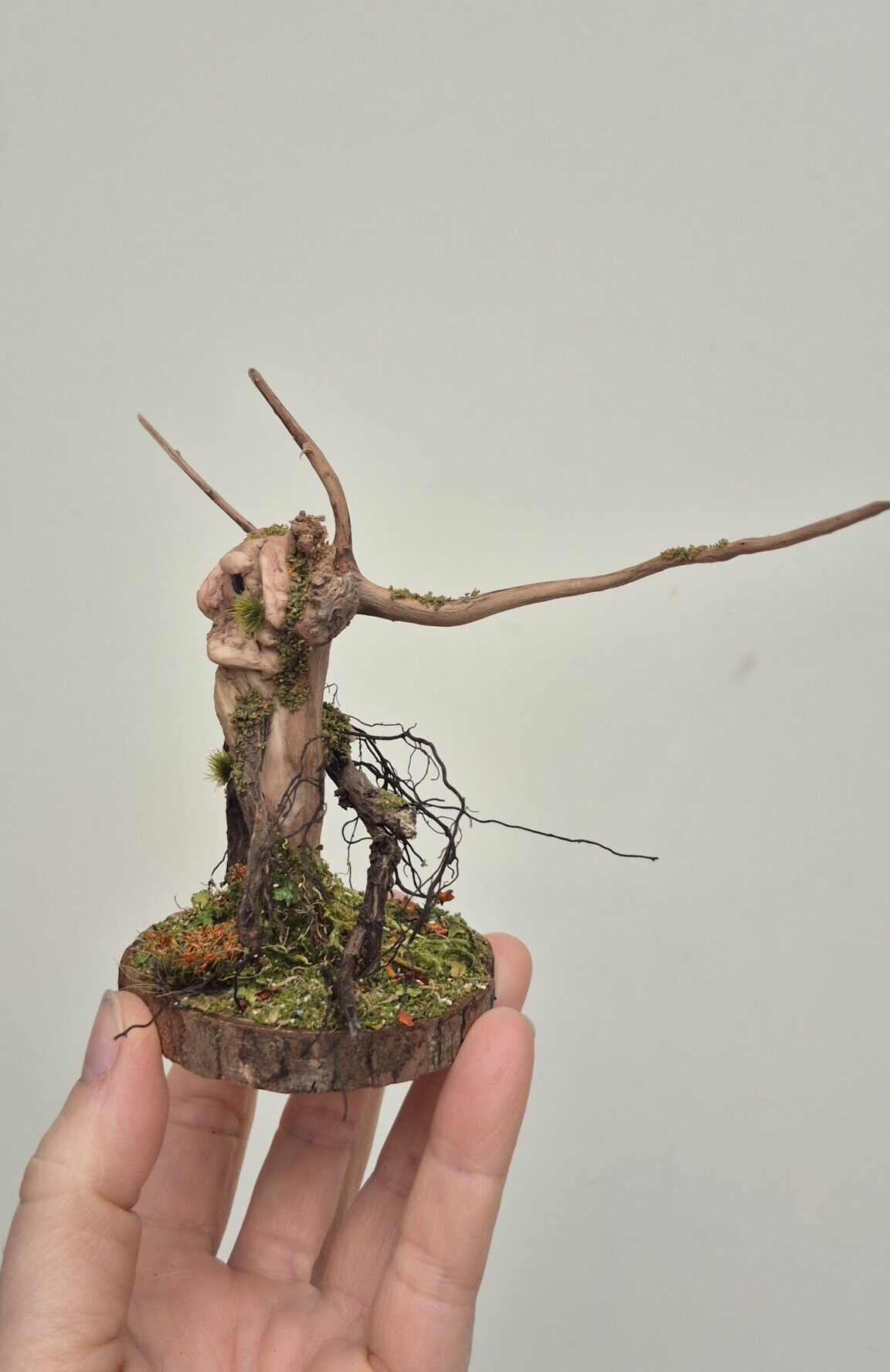 Warden of the Emerald Moss - Image 9