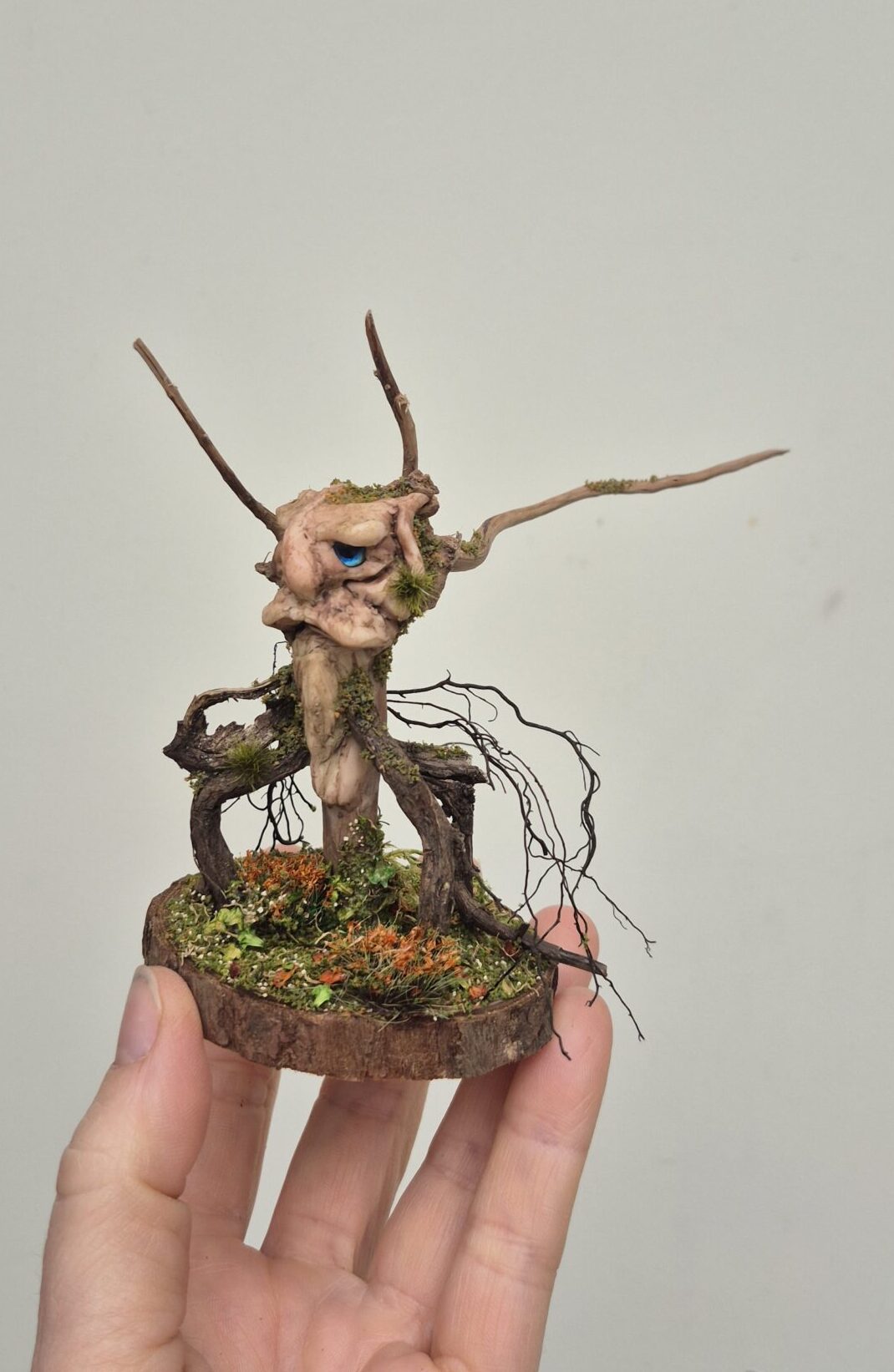 Warden of the Emerald Moss - Image 8
