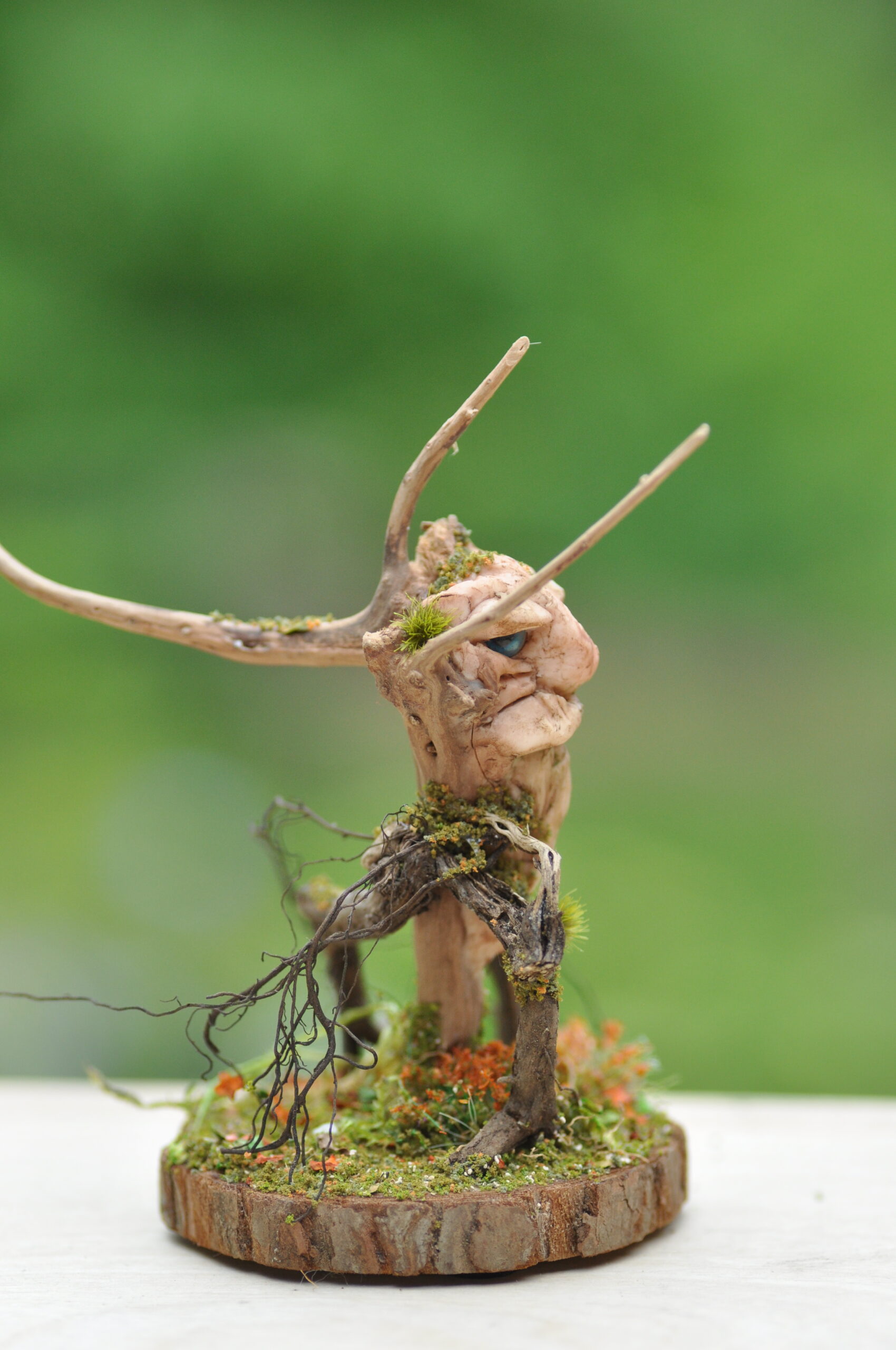 Warden of the Emerald Moss - Image 4