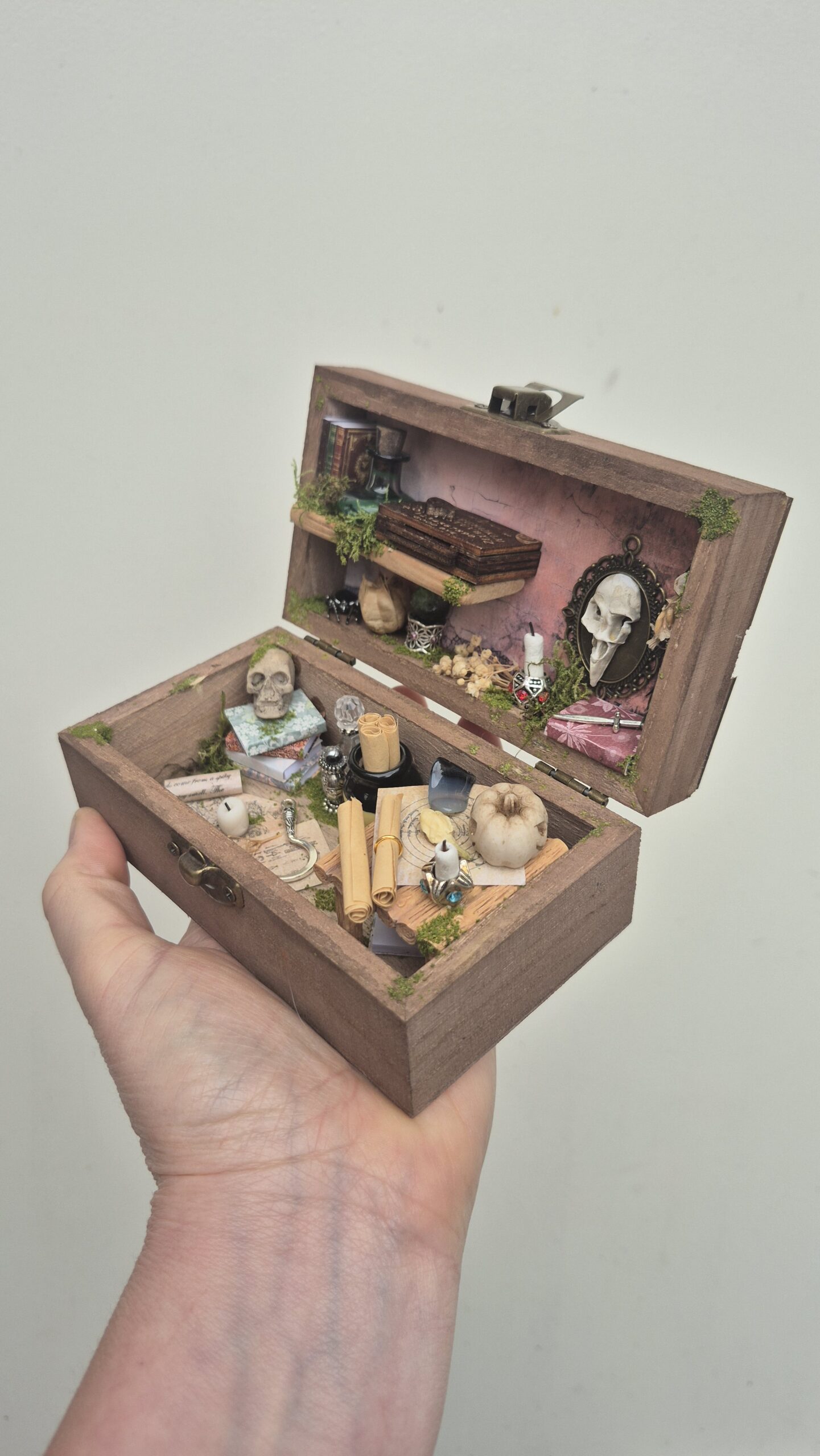 Sinister Curiosity Box - Image 15