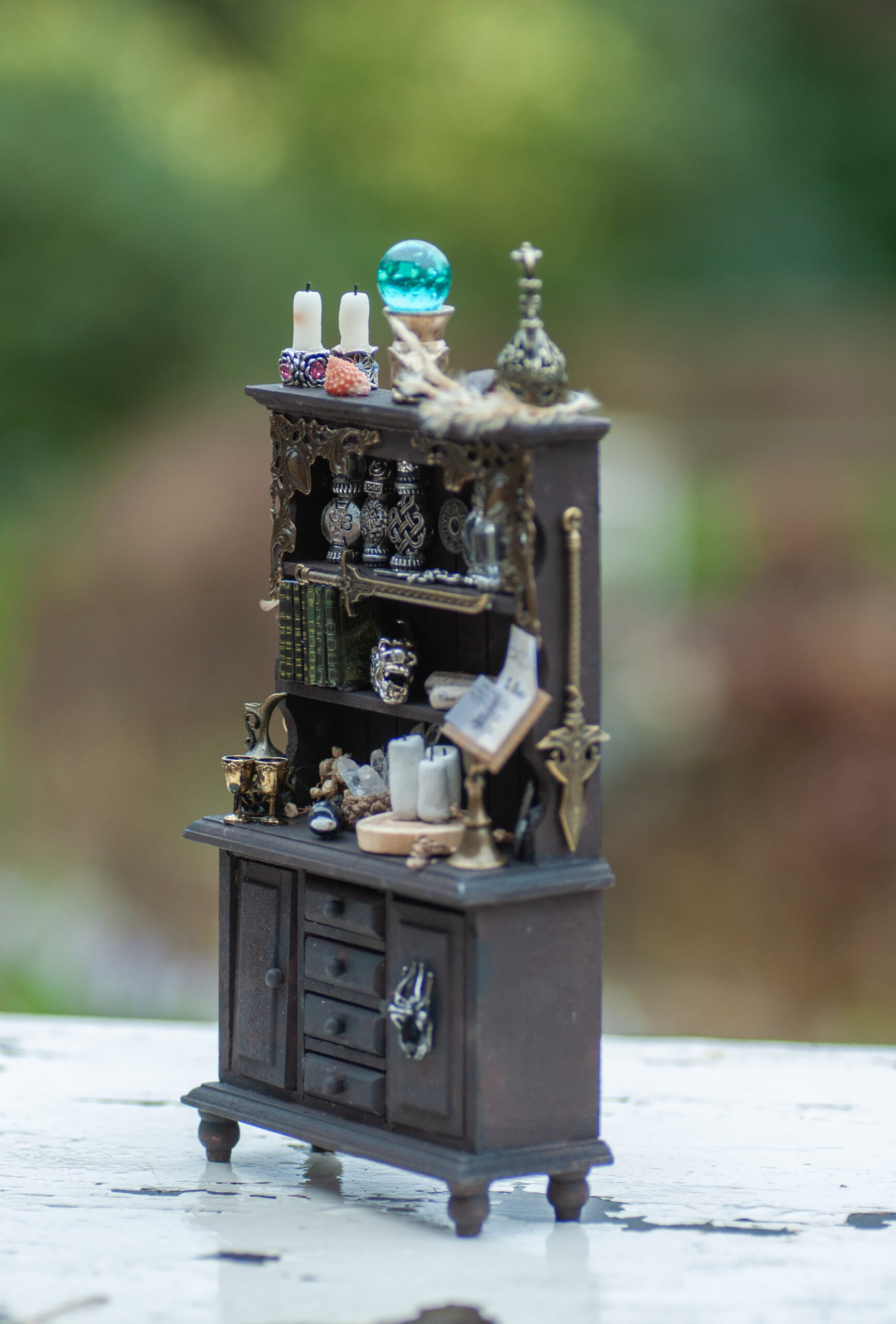 Dark curiosity cabinet - Image 3