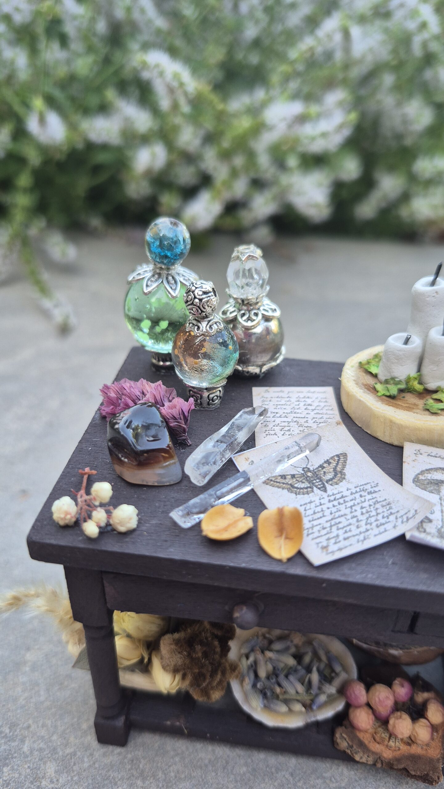 Herbalist's Worktable - Image 8
