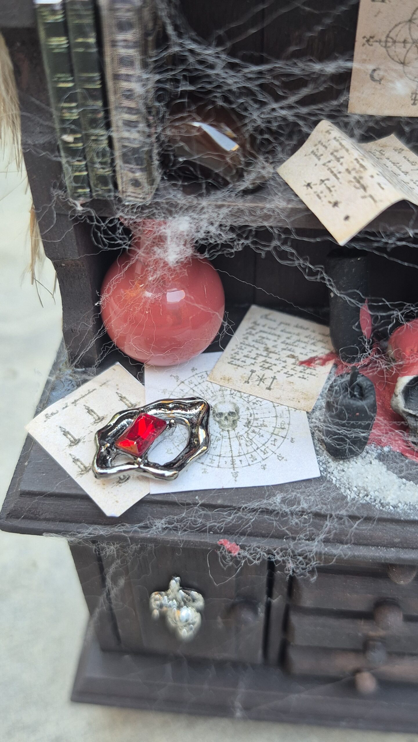 Dark ritual cabinet - Image 8